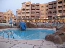 Всем не угодить, а мне очень понравился отель!