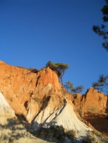 тот самы вид на оранжевые скалы