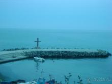 Замечательный!