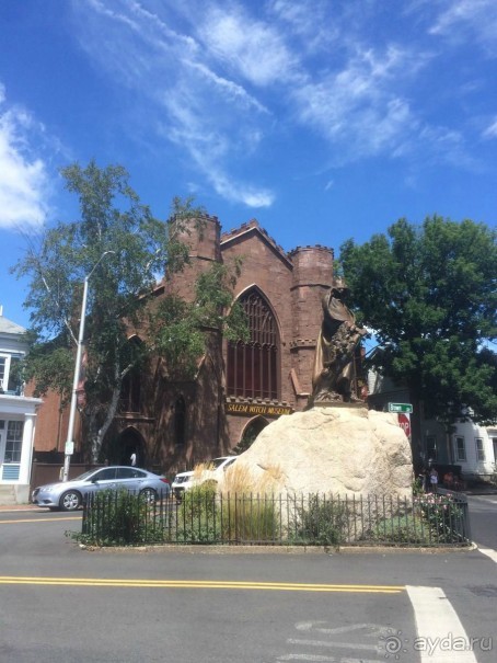 Американская история ужасов. Сезон 1, серия 2. Бостон, Салем