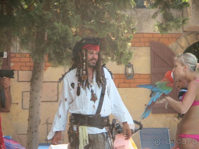 Джек Воробей  пожаловал...