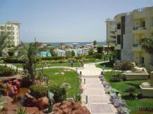 Тихий, чистый, для семейного отдыха.