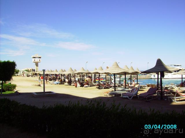 Тихий, чистый, для семейного отдыха.