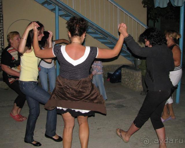 в пансионате танцы,игры