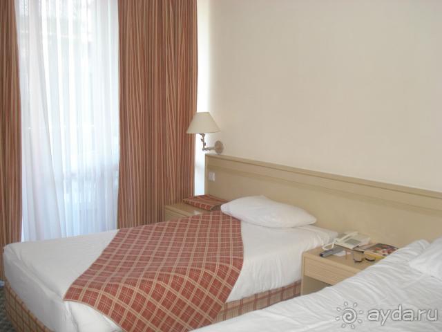 Очень по семейному, родителям с детьми.