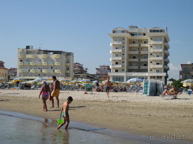 фото Intourist The Maxim Resort Hotel (закрыт)