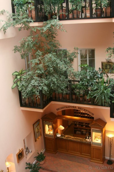 Внутренний дворик отеля "Нарутис"