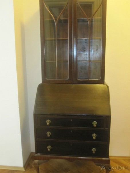 Антикварный комод с кучей маленьких ящичков