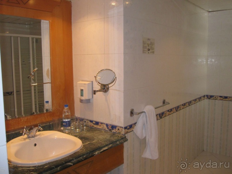 Хороший отель с зеленой ухоженной территорией за разумные деньги