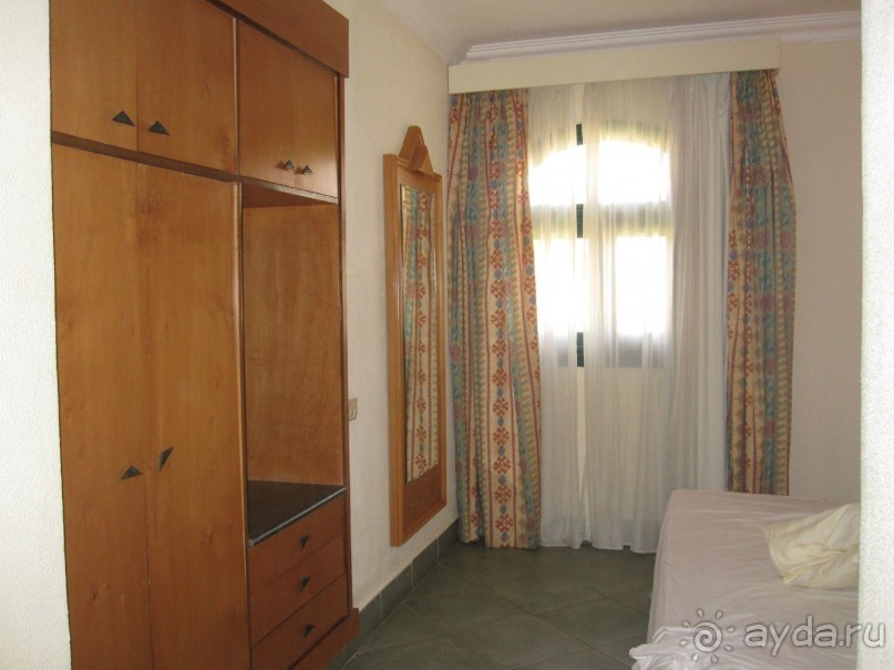 Вторая комната с большой кроватью