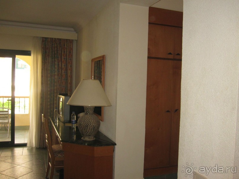 Хороший отель с зеленой ухоженной территорией за разумные деньги