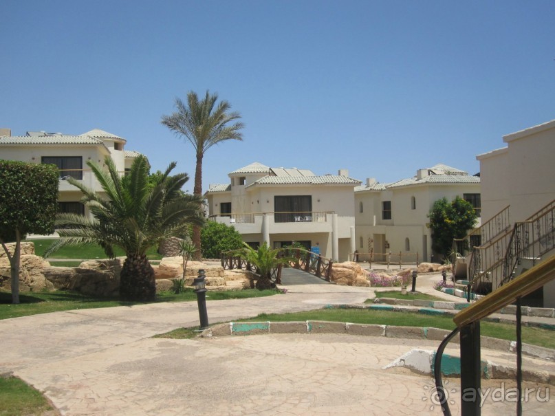 Хороший отель с зеленой ухоженной территорией за разумные деньги