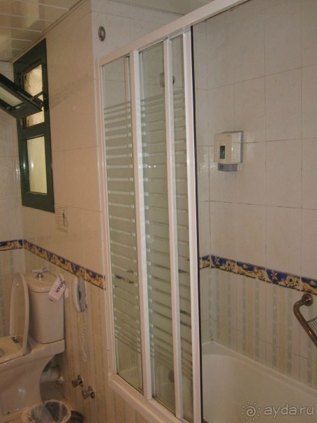 Хороший отель с зеленой ухоженной территорией за разумные деньги