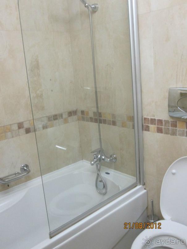 Большой и вполне комфортный отель