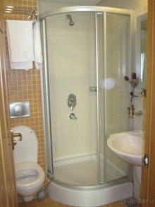 Симпатичный ухоженный отель, отличное расположение