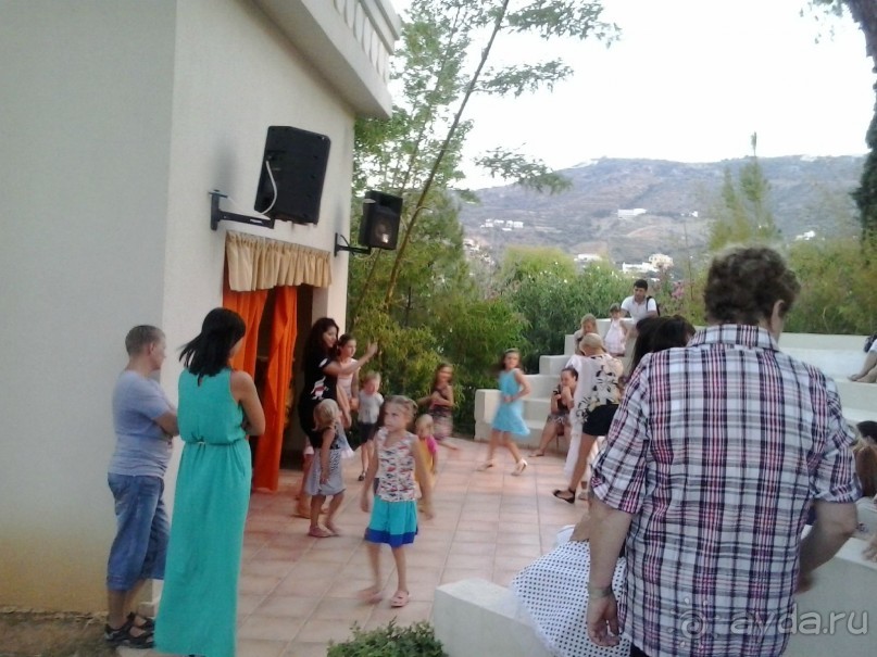 Взрослый отель с детским садом