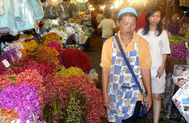 Бангкок . Рынок цветов