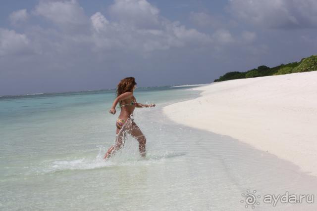 фото Holiday Island Resort