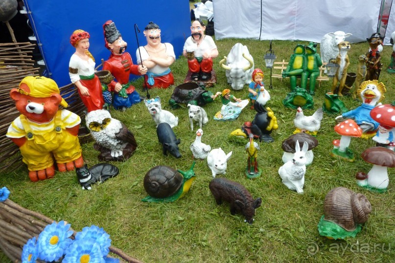 2011 г. А раньше живность была представлена в живую!