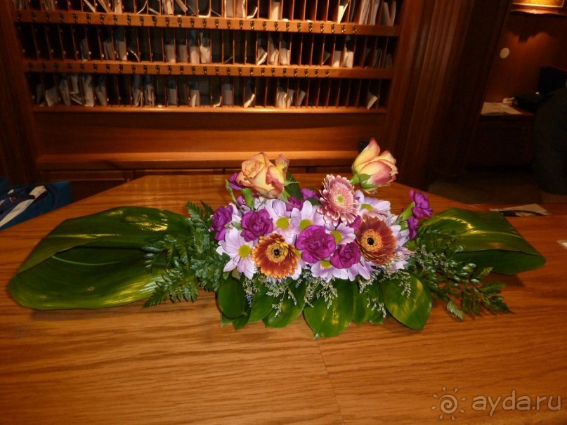 Сервировка стойки рецепшн