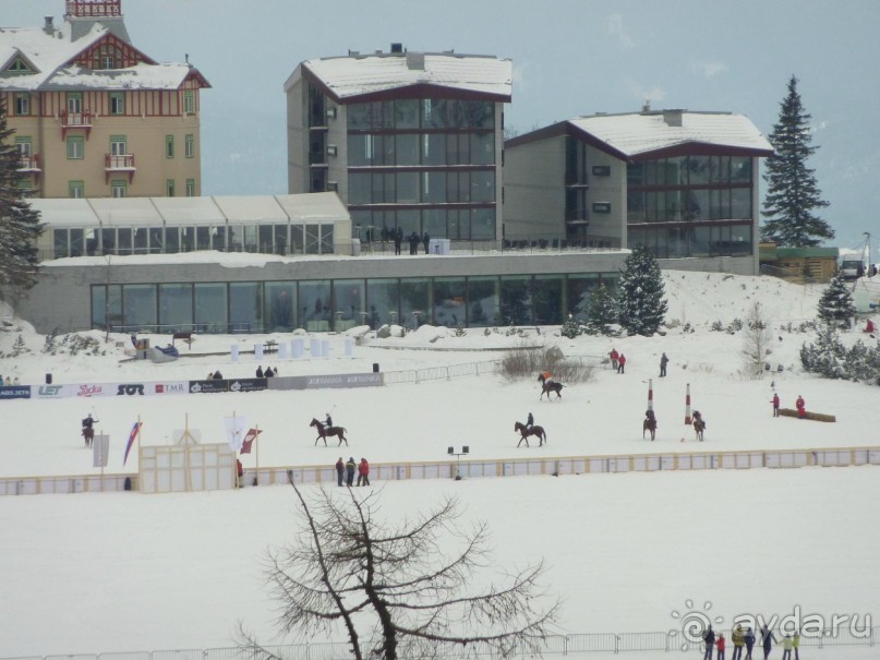 Вид с отеля Panria на озеро