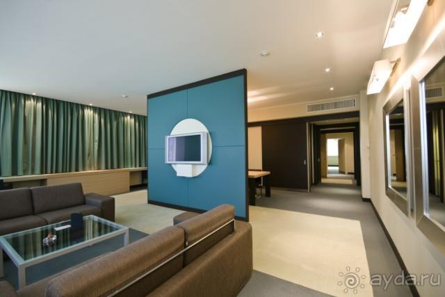 фото Athene Neos