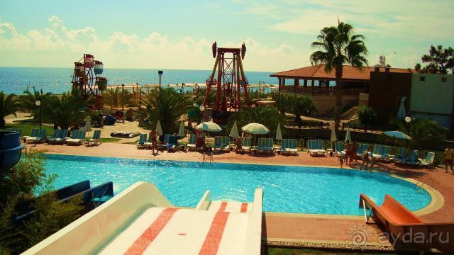 фото Maximillian