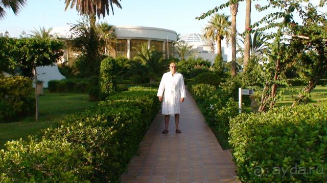 Хороший семейный отель не для тусовочных людей.