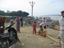 Пристань в Мандалае на реке Иравади