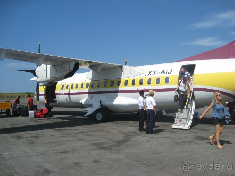 Вот такие самолеты летают по Мьянме