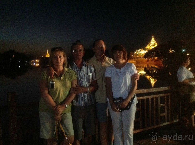 Вечером в парке Янгона