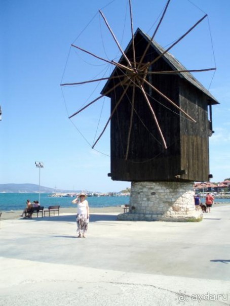 Старый Несебр. Мельница - визитная карточка города.