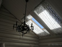 Среди лесов на  озере ледникового происхождения вырос уютный загородный отель