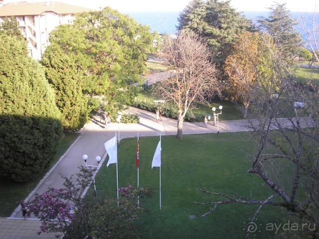 Спокойно, почти тихо и скучновато