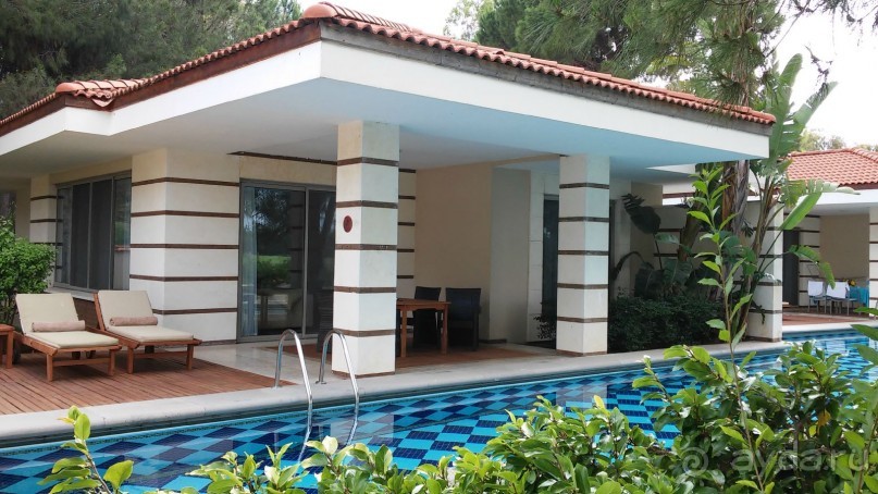 сказочный отель для отдыха без детей, но с нерадивым персоналом