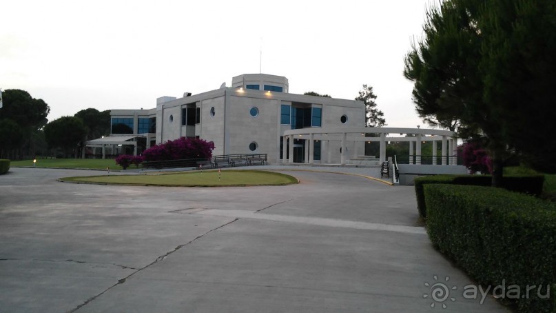 сказочный отель для отдыха без детей, но с нерадивым персоналом