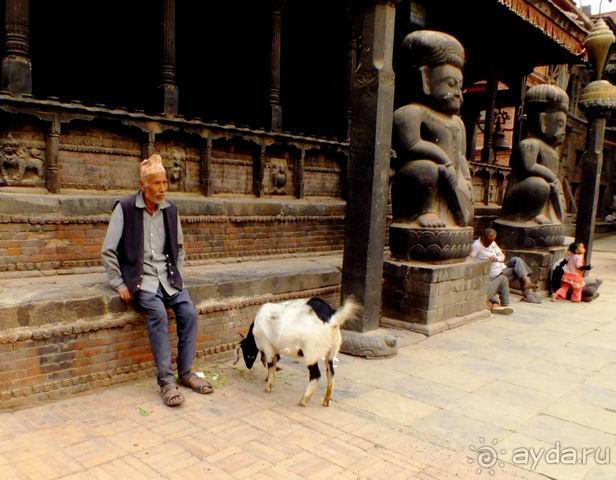 Трое в Бхактапуре