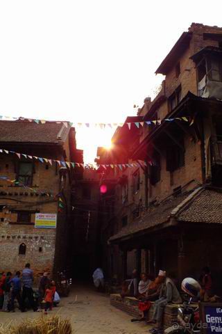 Трое в Бхактапуре