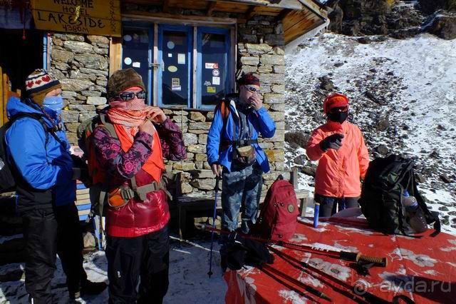 Обгорели на солнце. Многие - до ожогов второй степени.