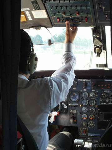 Перелет в Луклу - кабина пилота