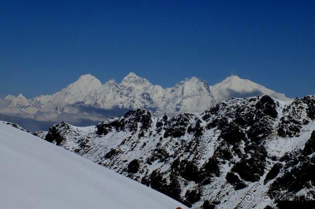 Непал, трек по Лангтангу
