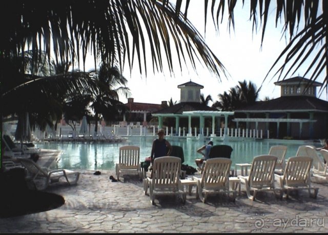 Бассейн-один из нескольких