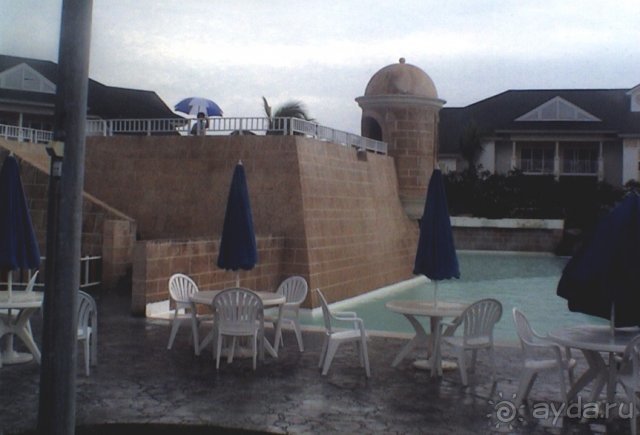 Одна из детских площадок(Варадеро)