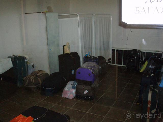 Убогий отель на море с плохой едой