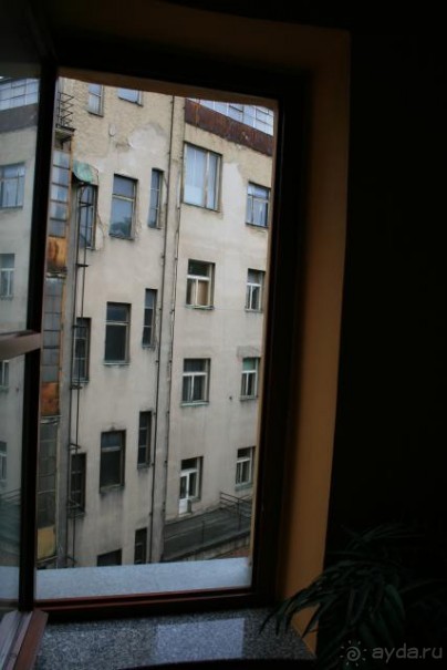 вид с окна отеля *(