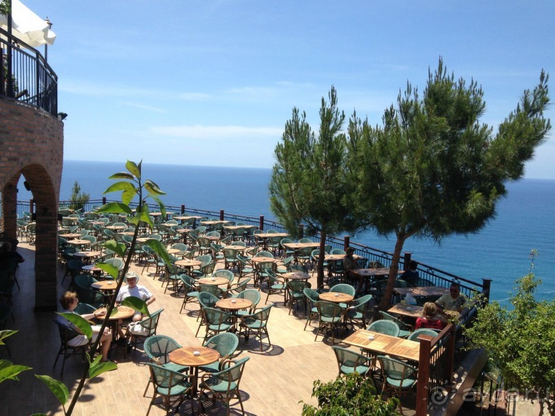 фото Utopia World Hotel