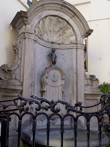 СИМВОЛЫ ПАРИЖА И БЕНИЛЮКСА