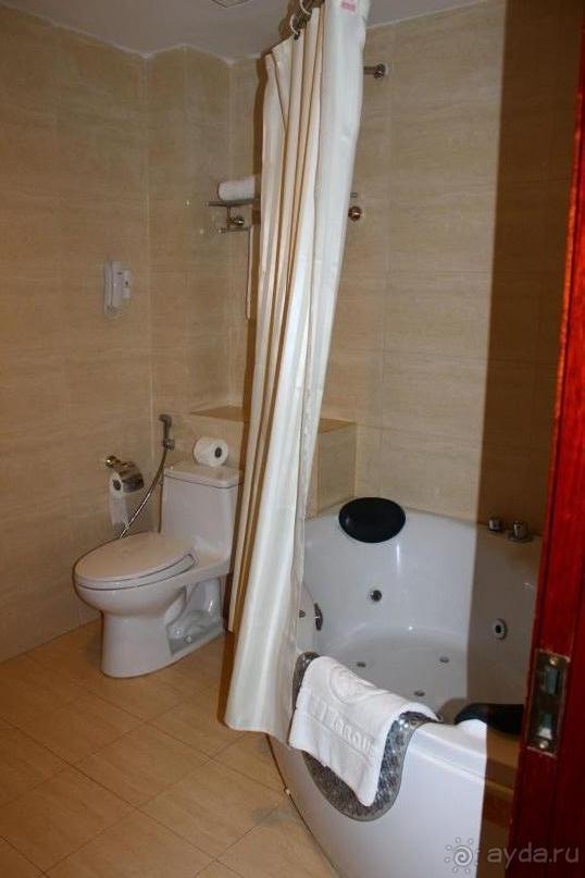 “Отель в самом центре Сайгона с изумительно чутким персоналом и великолепным шведским столом”