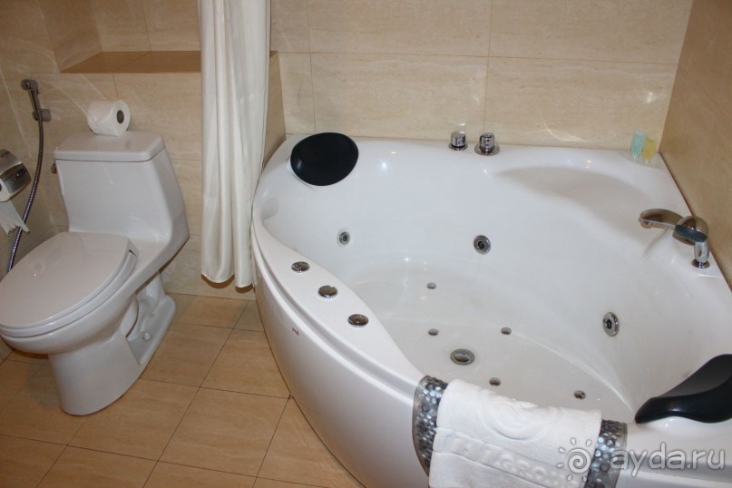 “Отель в самом центре Сайгона с изумительно чутким персоналом и великолепным шведским столом”