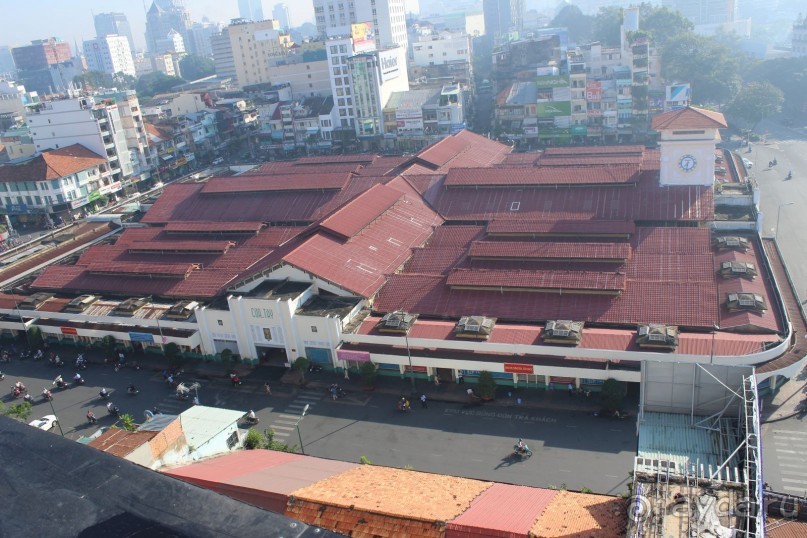 “Отель в самом центре Сайгона с изумительно чутким персоналом и великолепным шведским столом”